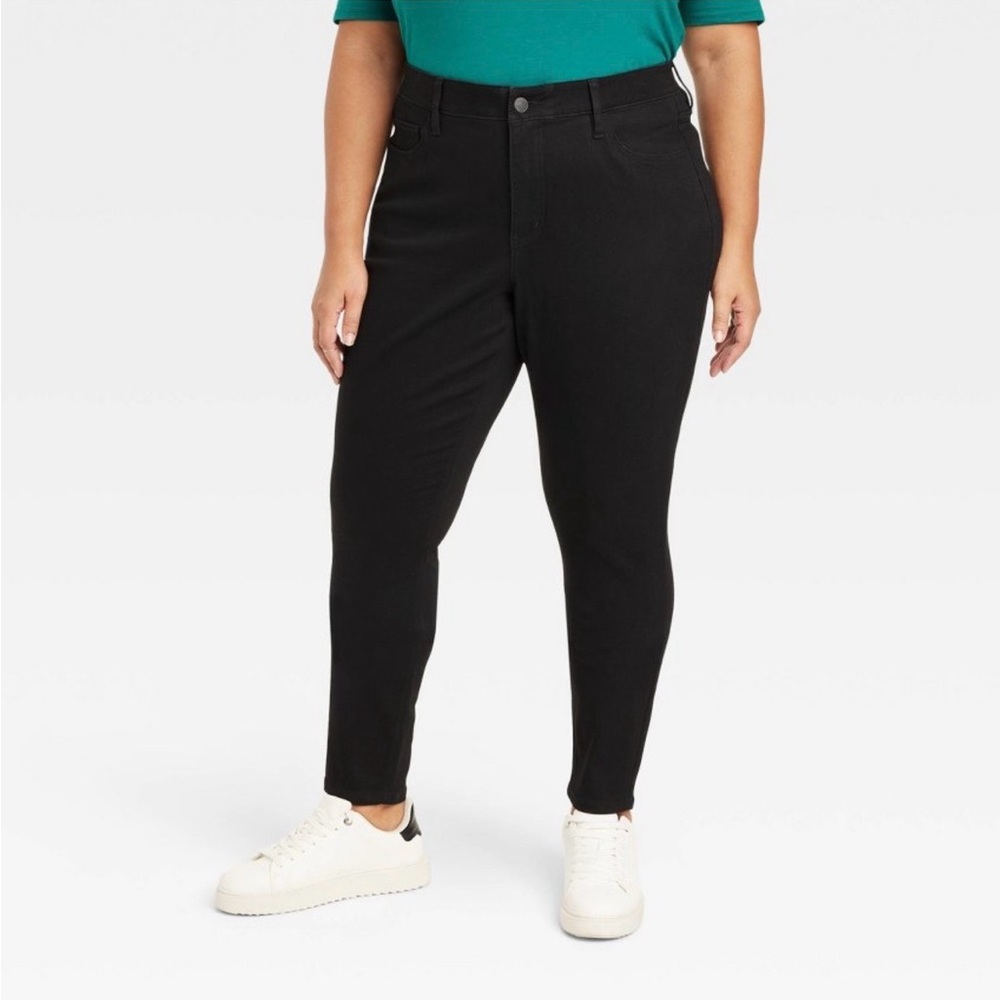 Ava & Vic Women's Black Skinny Jeans Size 20W